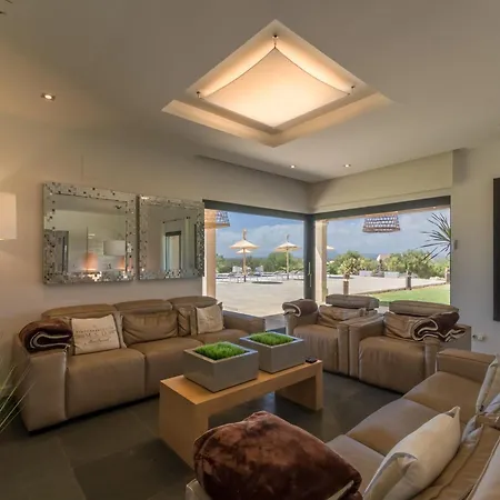 Stunning In Villa *
